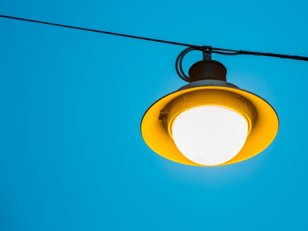 ¿Cómo Evitar que las Luces LED se Quedan Encendidas?-Guía-Soluciones