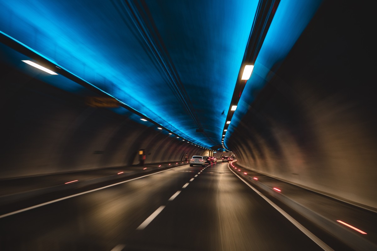 Guía Completa de Luces LED para Túneles: Ventajas Clave y Consejos para Elegir-Información